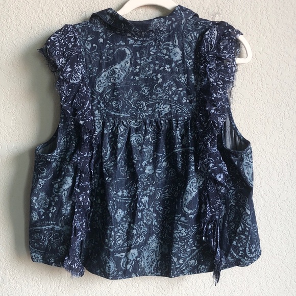 Pilcro Sleeveless Ruffle Denim Blouse Button Front Distressed Paisley - Picture 7 of 16